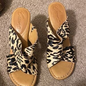 Crown Leopard Print Sandals - Tan and Black